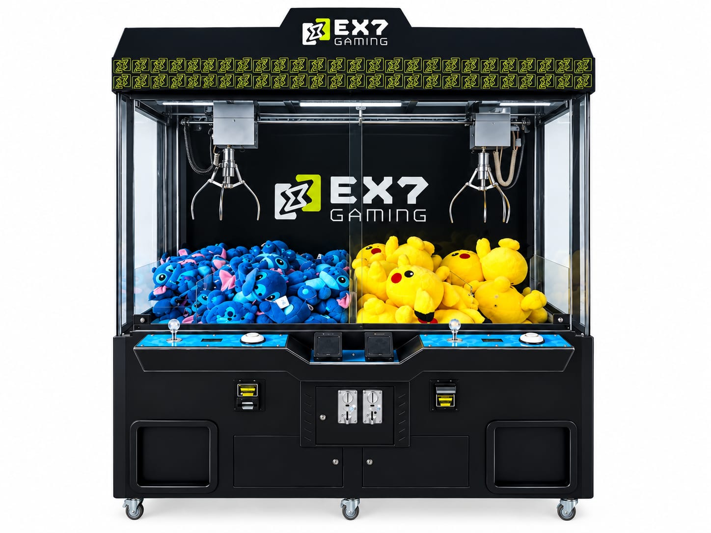Máquina de garra dupla da EX7 Gaming, com duas cabines lado a lado e pelúcias azuis e amarelas
